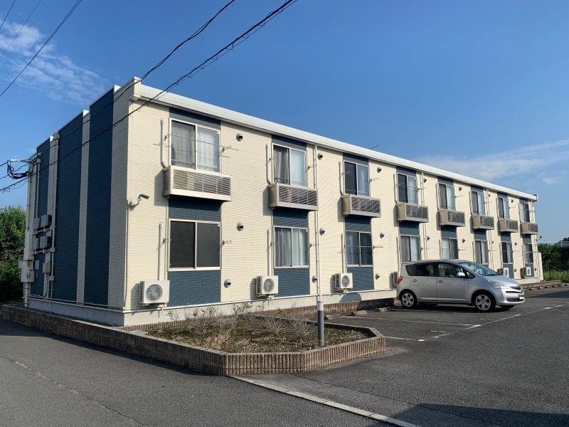 Main exterior of LEONEXT Tashiro Shomachi
