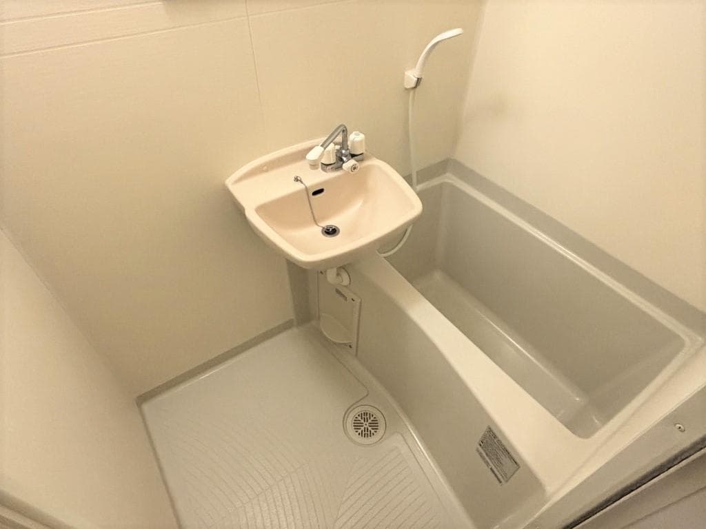 Room image 11