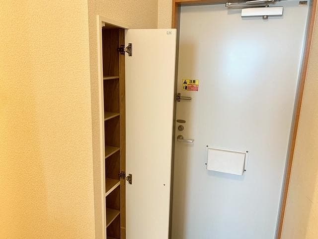 Room image 13