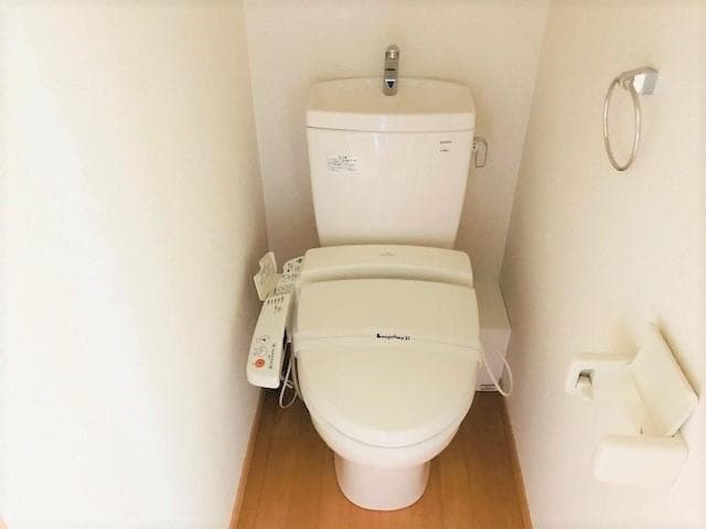 Room image 15