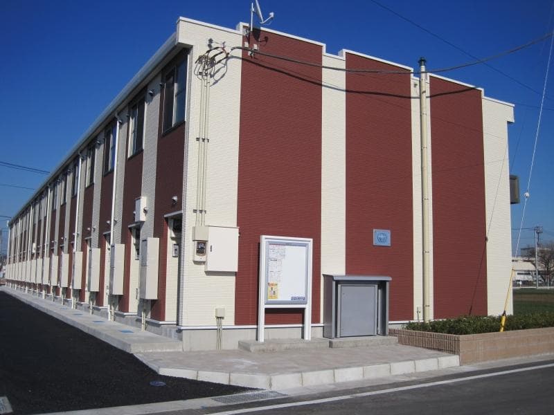 Main exterior of LEONEXT Popolare