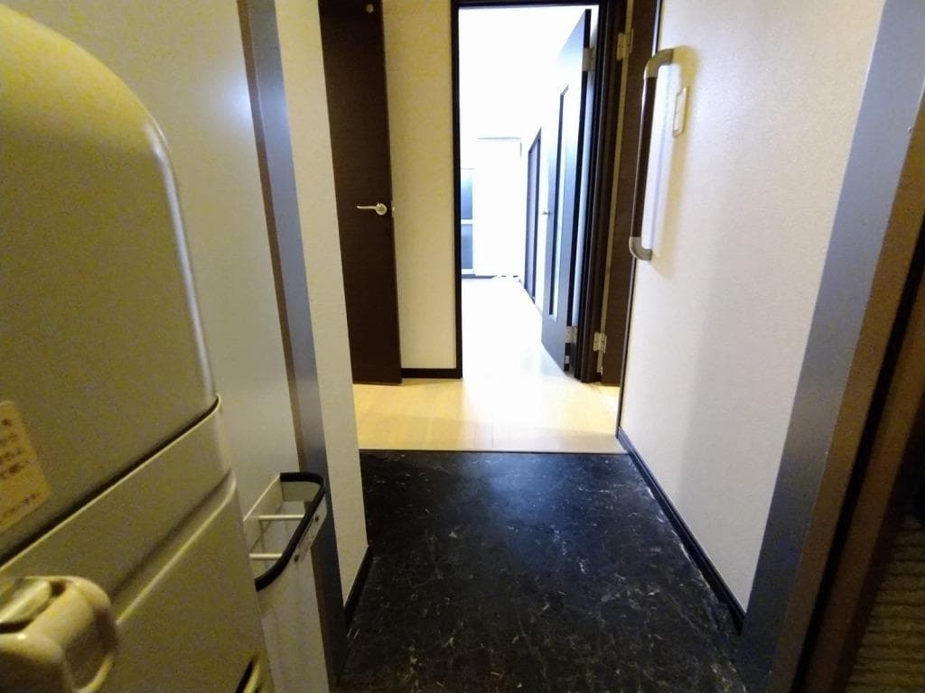 Room image 10