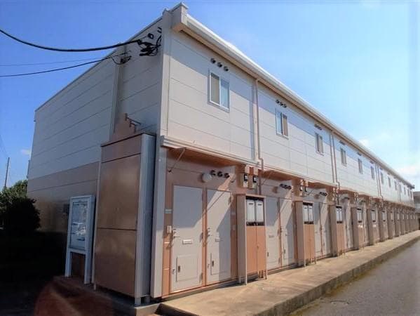 Main exterior of leopalace Narita Kuukou A