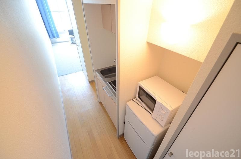 Room image 10