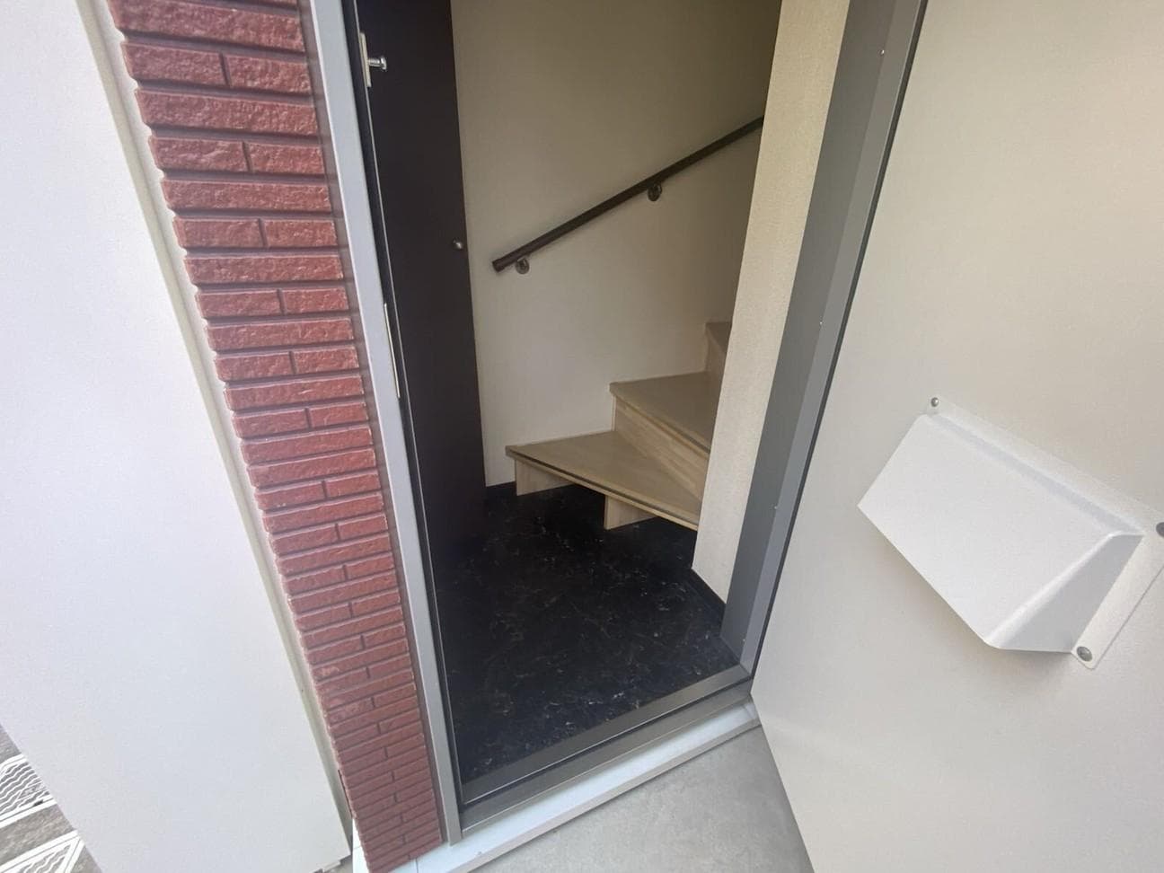Room image 14