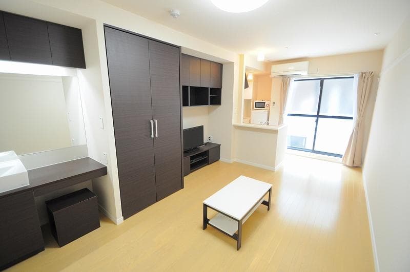 Room image 11