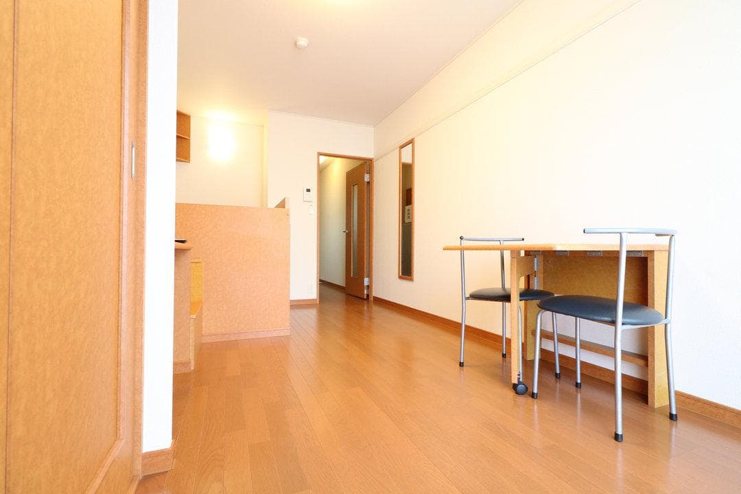 Preview interior of leopalace Terajima A