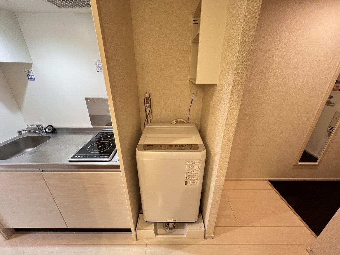 Room image 12