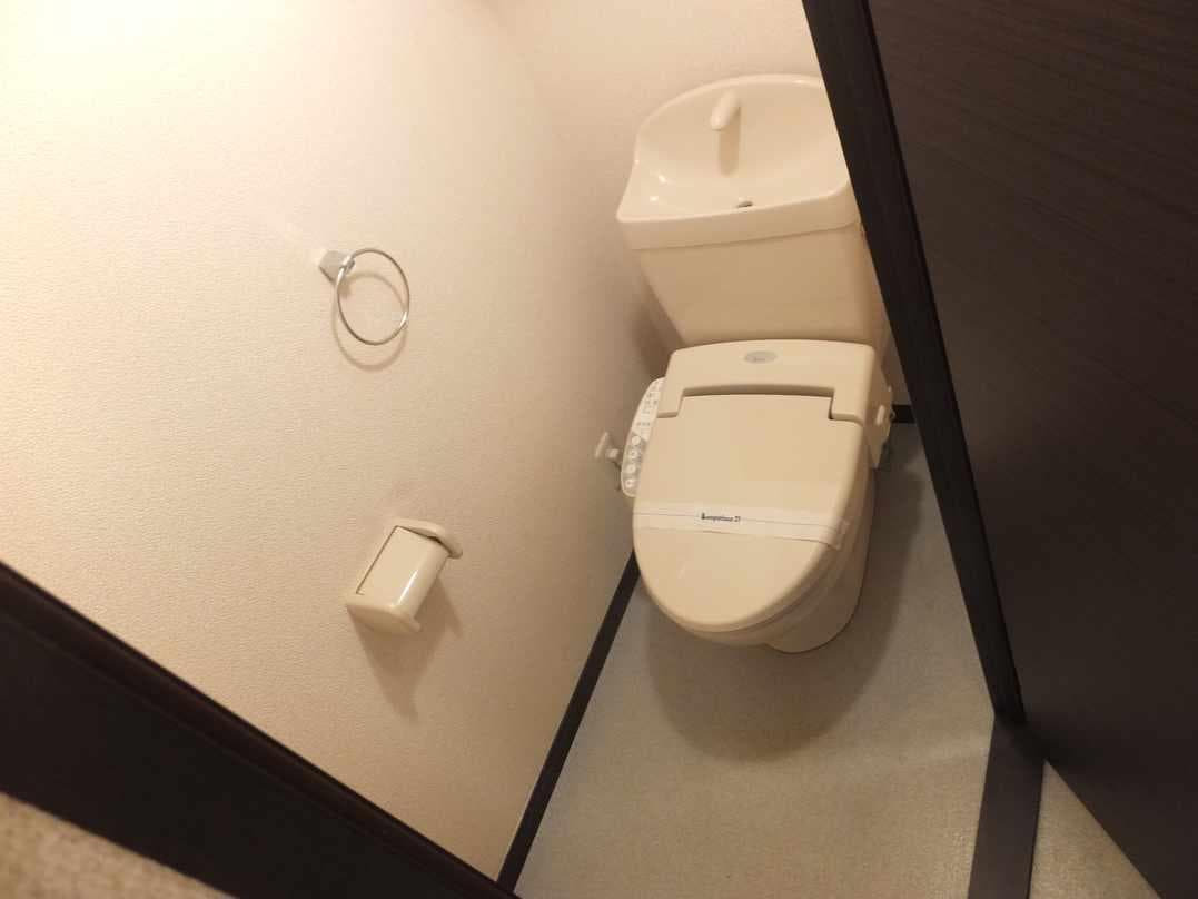 Room image 9