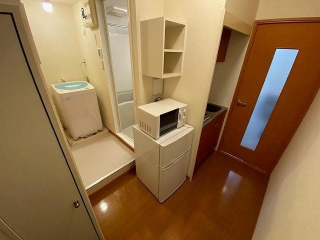 Room image 8