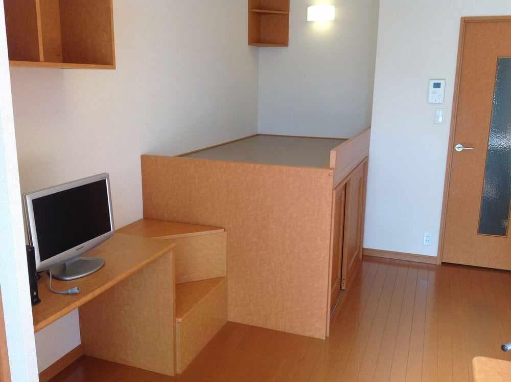 Room image 8