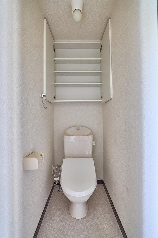 Room image 8