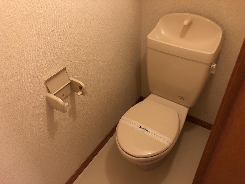 Room image 8
