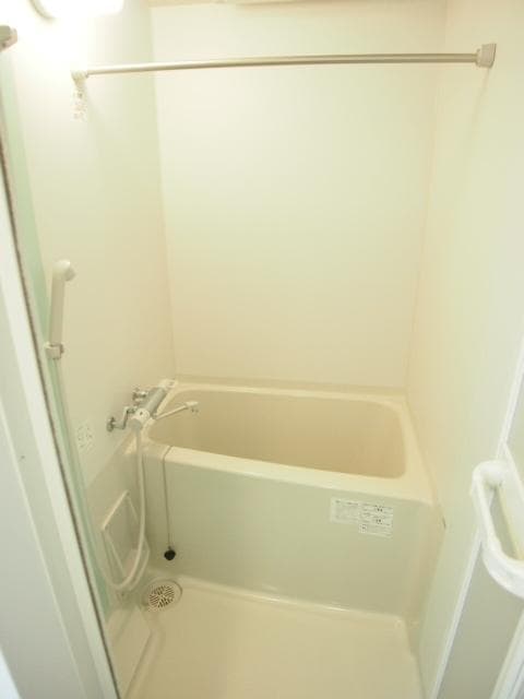 Room image 11