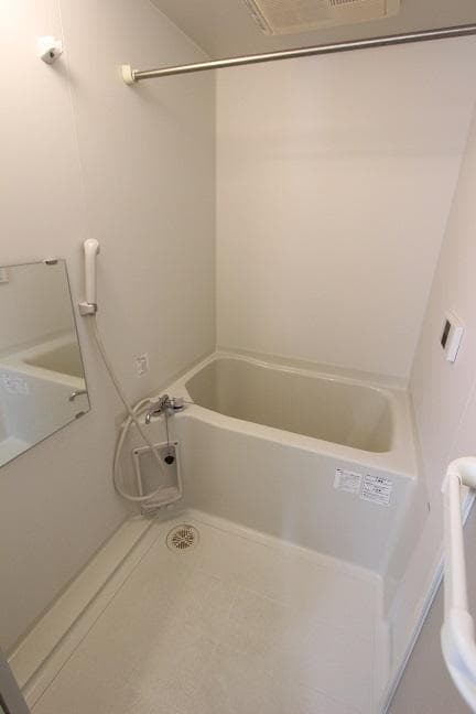 Room image 9