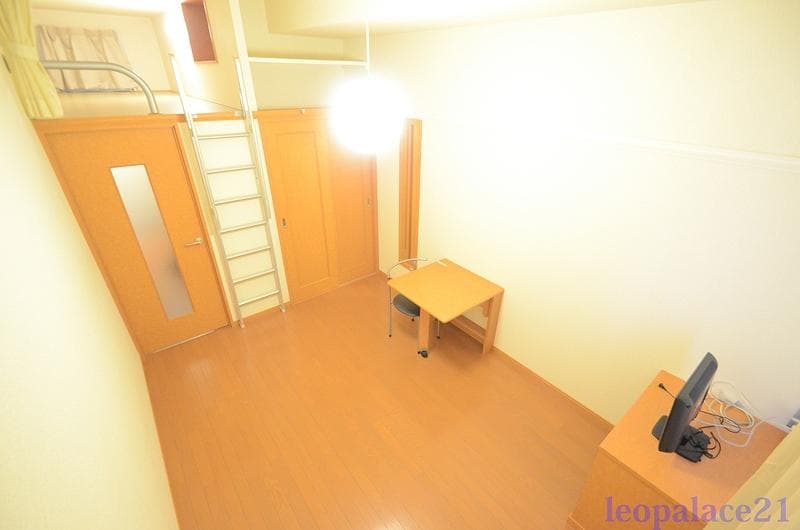 Preview interior of leopalace Kawahara