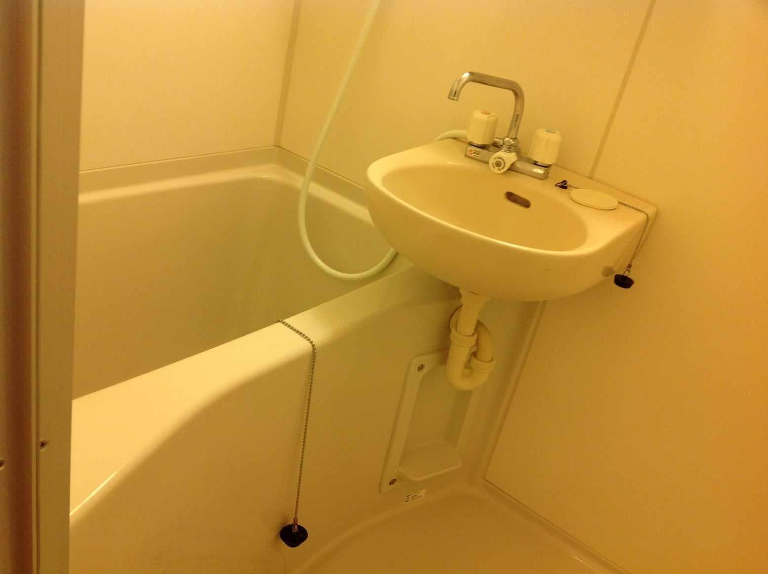 Room image 8