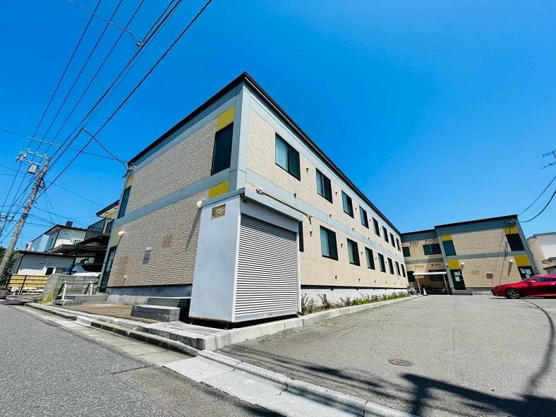 Main exterior of leopalace Nisaru Tokitocho A