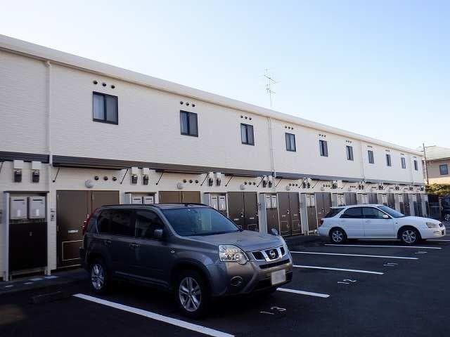 Main exterior of leopalace BlueRose Mishima