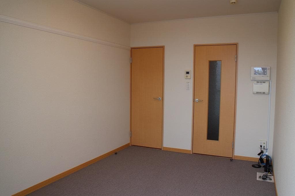 Room image 13