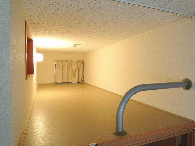 Room image 16