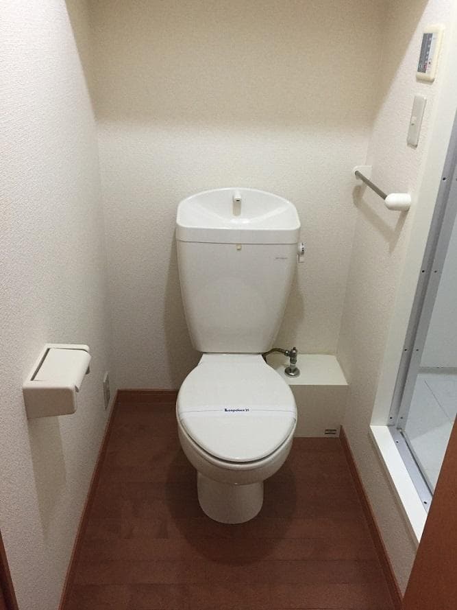 Room image 10
