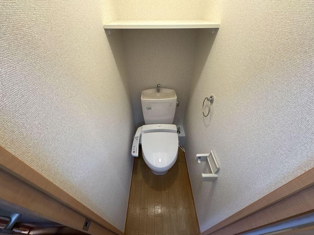 Room image 9