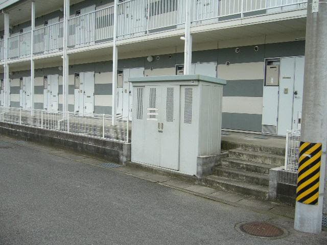 Room image 15