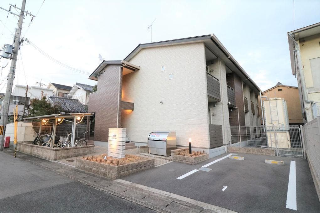 Main exterior of CLEINO Uzumasa Tenjingawa
