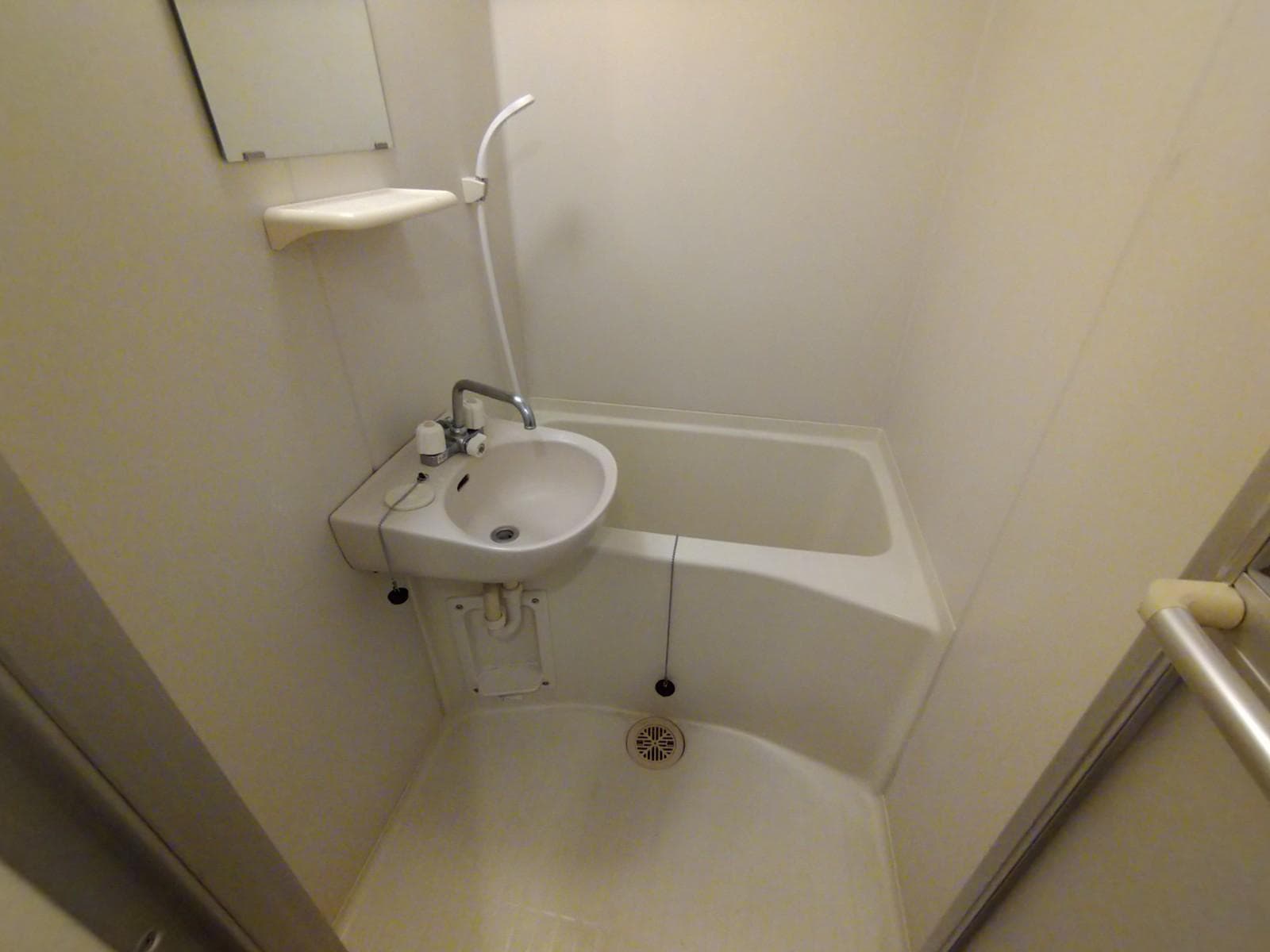 Room image 8