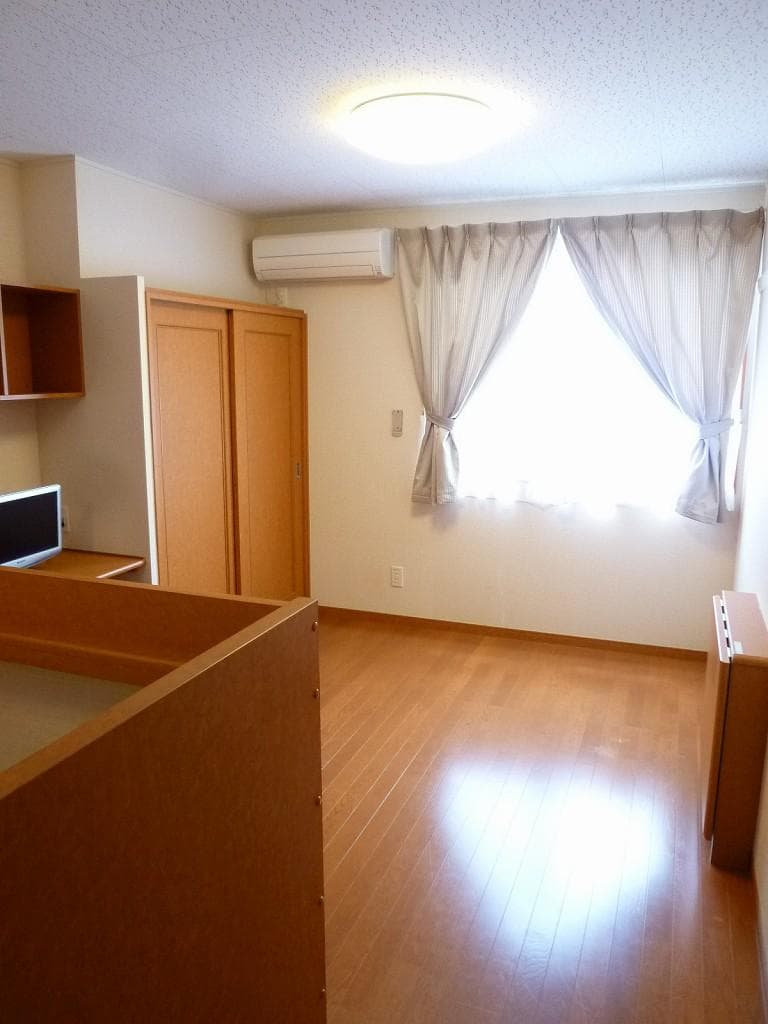Room image 14