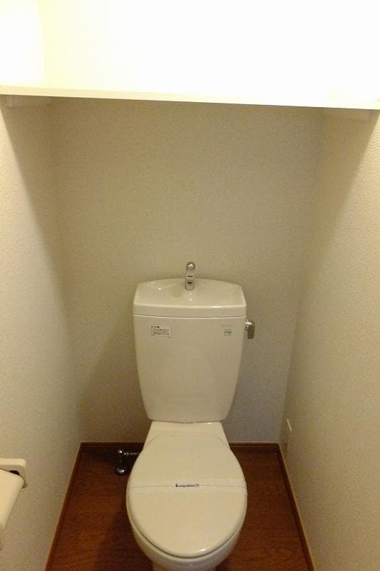 Room image 9