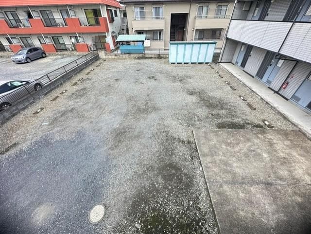 Room image 16