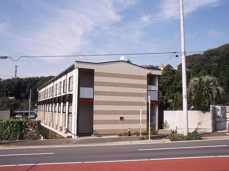 Main exterior of leopalace Castle Y T