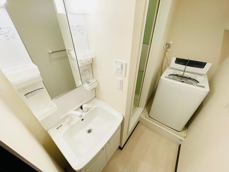 Room image 10