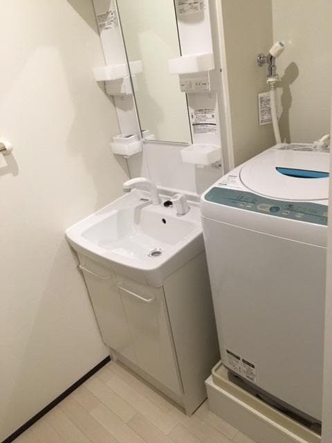 Room image 8