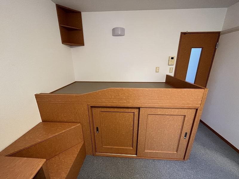 Room image 11
