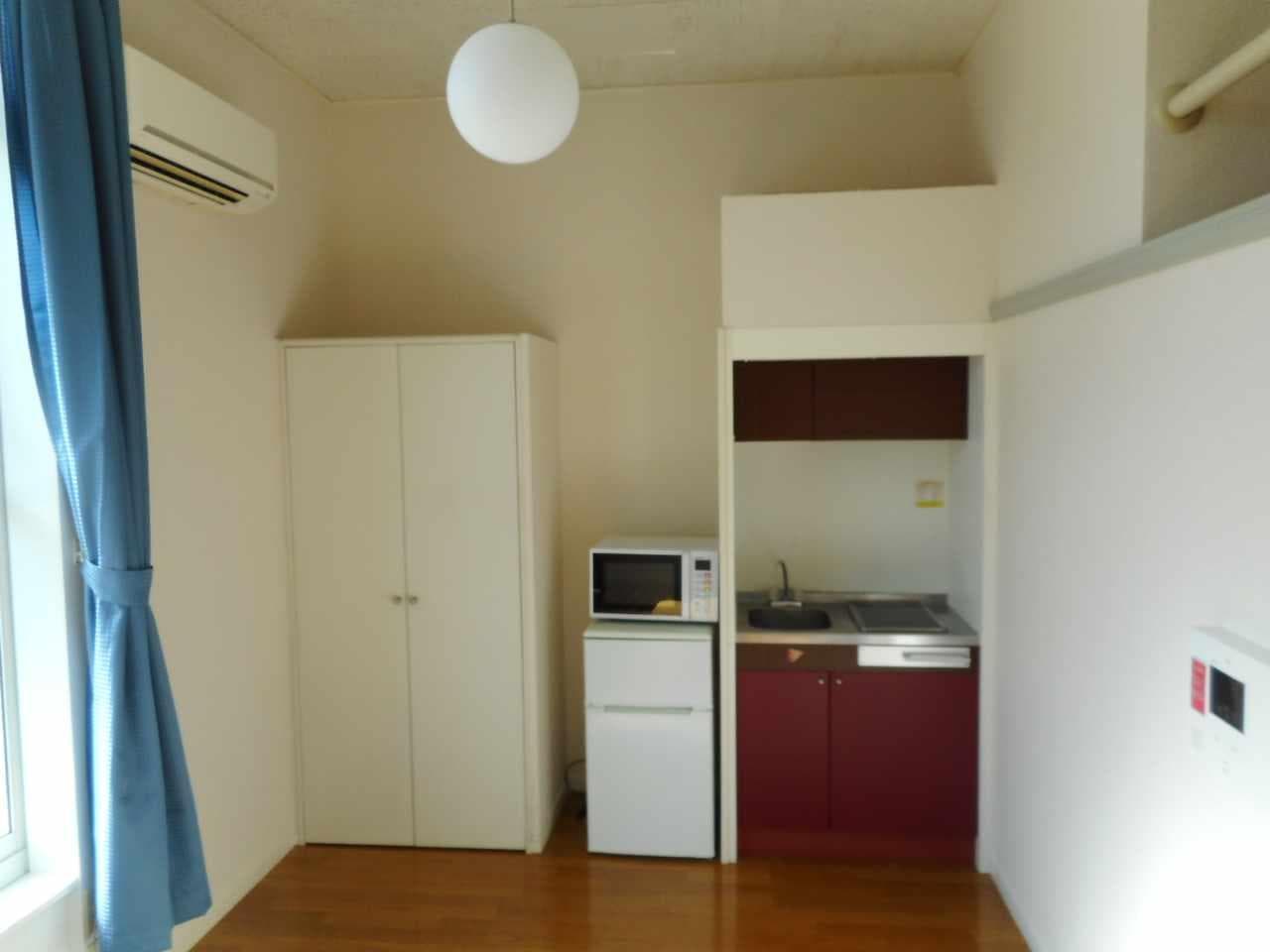 Room image 12