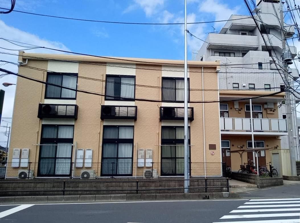 Main exterior of leopalace Saison Blanc Misato