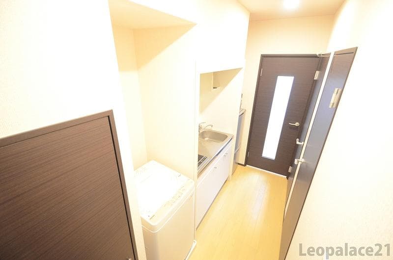 Room image 11