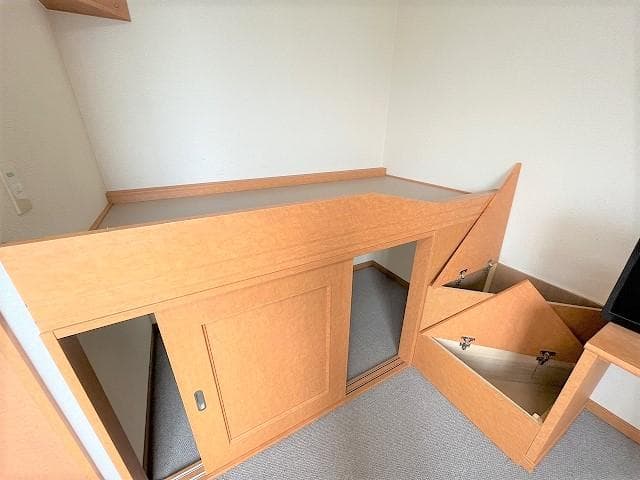 Room image 11