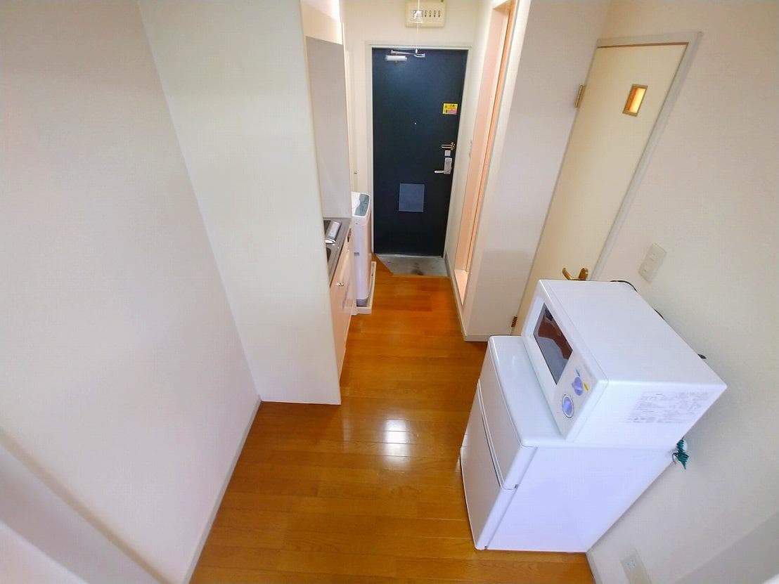 Room image 9
