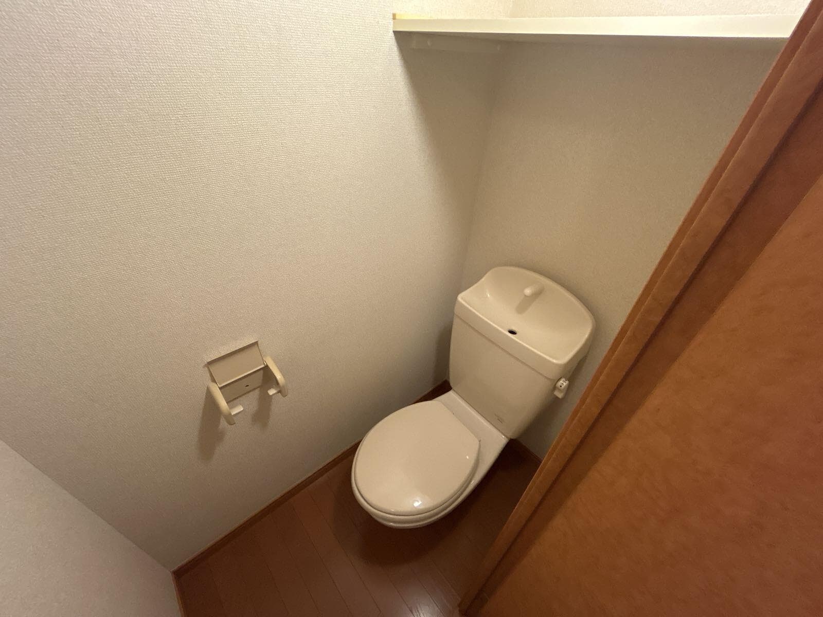 Room image 9