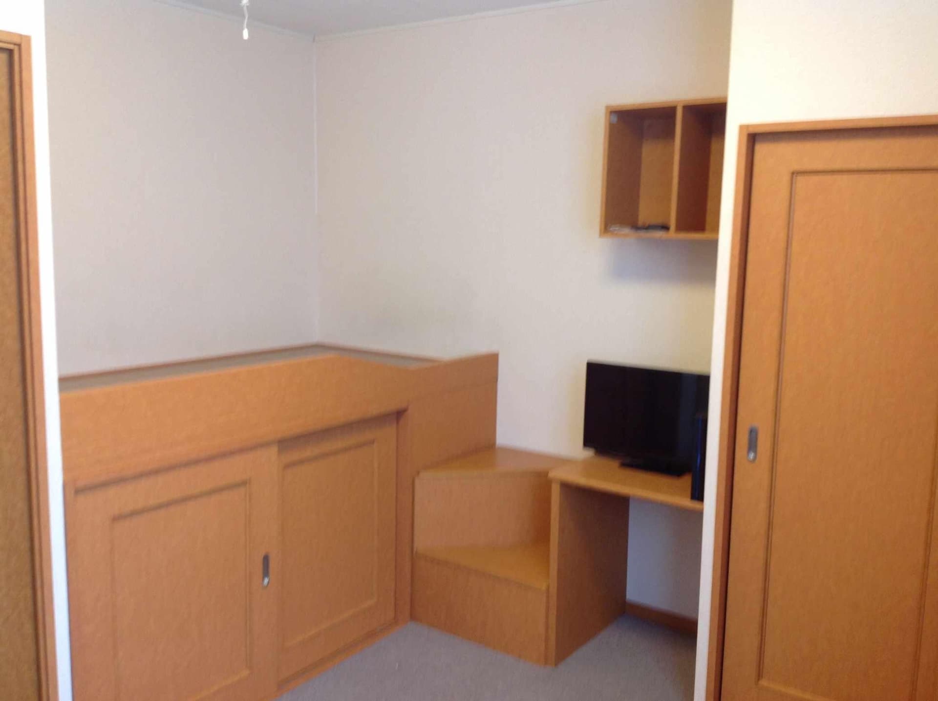 Preview interior of leopalace River Field