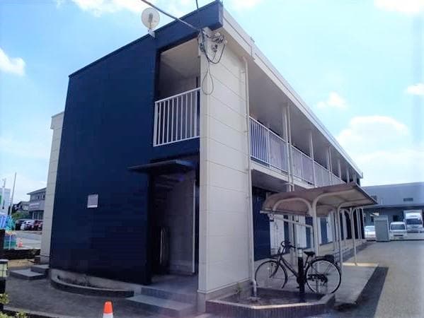 Main exterior of leopalace Bonheur Narita