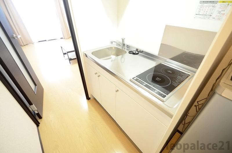 Room image 11