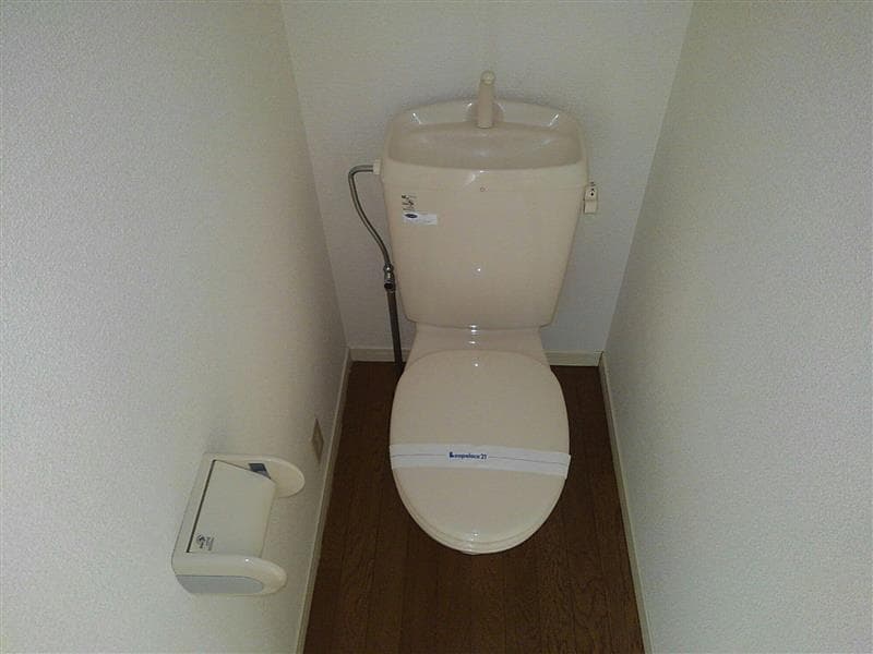 Room image 10