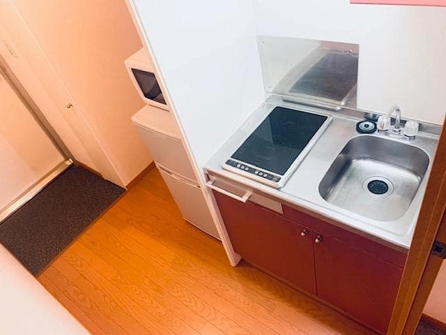 Room image 11