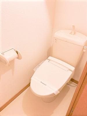 Room image 9