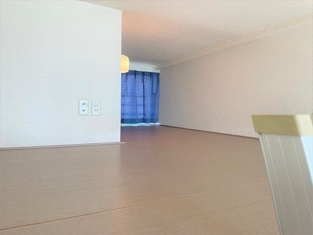 Room image 16